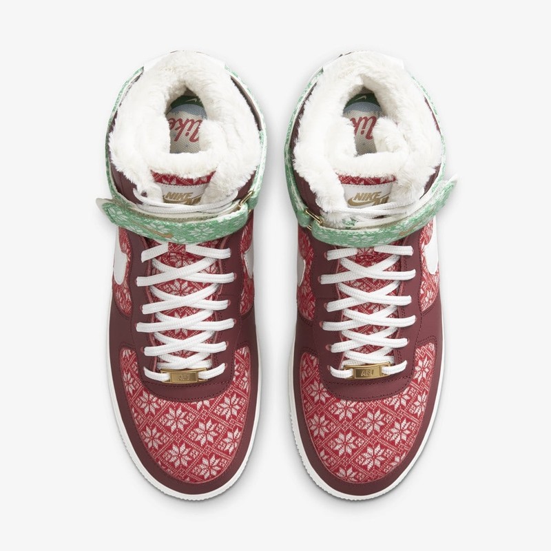 Nike air force outlet 1 ugly sweater